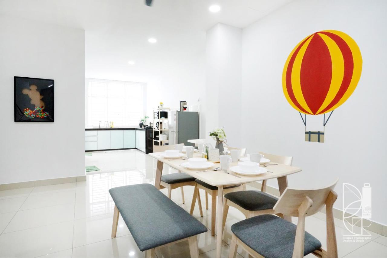 Desaru Ktv Mickey Theme By Joyfully 29M6 Villa Bandar Penawar Luaran gambar