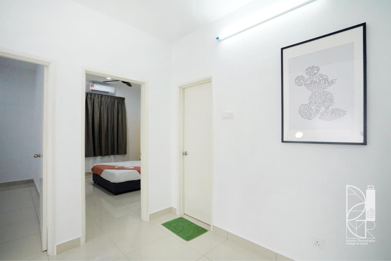 Desaru Ktv Mickey Theme By Joyfully 29M6 Villa Bandar Penawar Luaran gambar